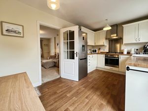 Kitchen- click for photo gallery